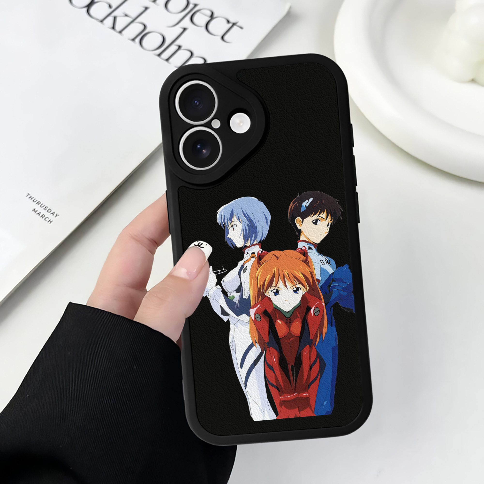 （画像用） EVA 新世紀エヴァンゲリオン 【iPhone 16シリーズ対応】シリコンスマホケース（レザー調） 材質：シリコン